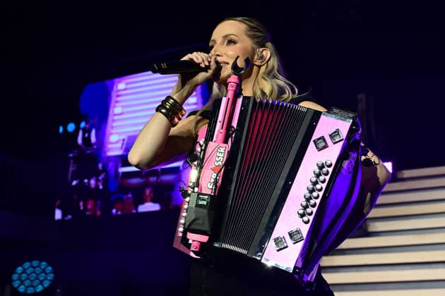 Konzert - Naschenweng Melissa beim Konzert im Rahmen von 10 Jahre InnCarree Mühldorf und 30 Jahre Wimmer Schreinerei und Einrichtungshof Mühldorf InnCarree Oberbayern Deutschland