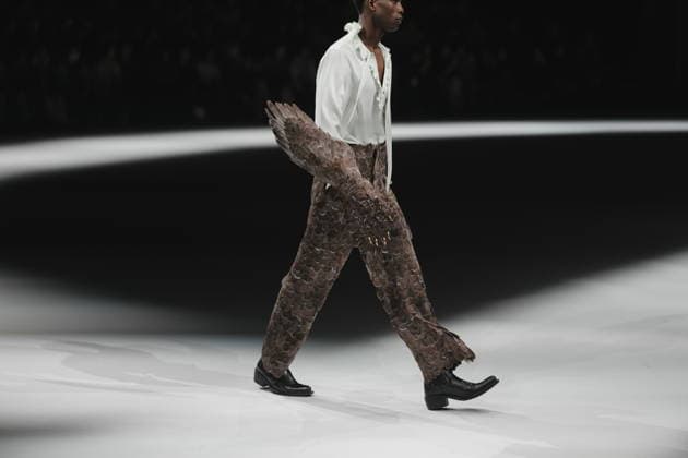 March 27, 2026, Beijing, China: A model walks the runway at the Zickness show by designer Zic during 2026 China International Fashion Week Beijing China  - ZUMAx102 20260327_zsp_x102_010 Copyright: xPeterxCooperx
