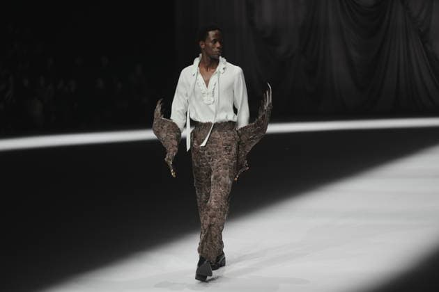 March 27, 2026, Beijing, China: A model walks the runway at the Zickness show by designer Zic during 2026 China International Fashion Week Beijing China - ZUMAx102 20260327_zsp_x102_020 Copyright: xPeterxCooperx