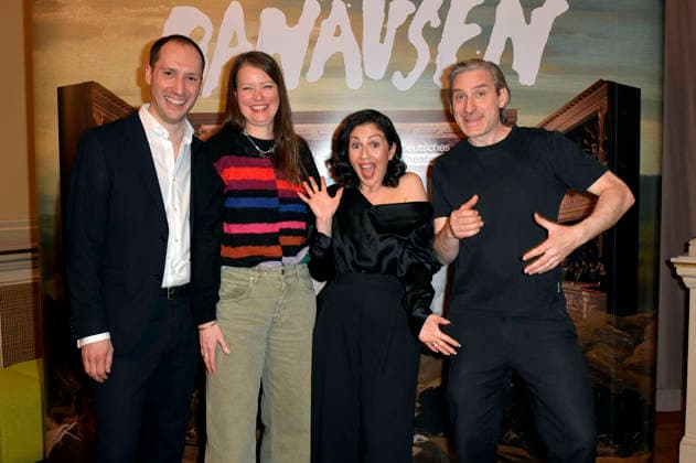 David Steinberger, Bettina Kasten, Tülin Sezgin und Jonas Hien beim Special Screening Banausen - Comedy. Theater. Chaos. im Deutschen Theater. Berlin, 27.03.2026