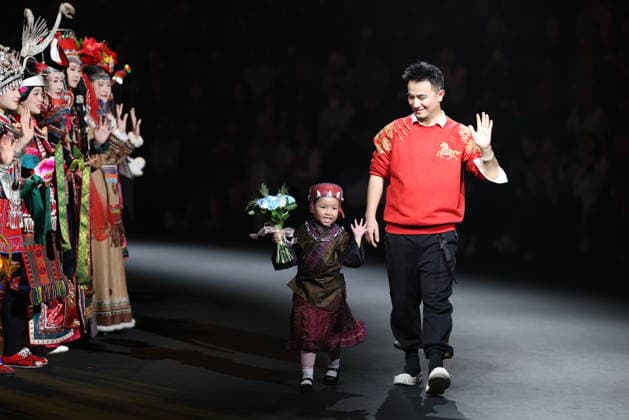 BEIJING, CHINA - MARCH 27: Designer Yang Chunlin thanks the audience at the Gu axin collection on day 8 of China Fashion Week 2026 (Spring) at 798Â·751 PARK on March 27, 2026 in Beijing, China.  Copyright: xChinaxNewsxServicex 111631060795