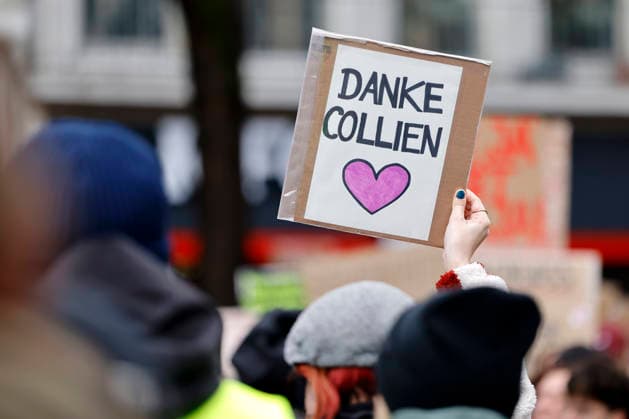 Mehrere Tausend Menschen nehmen an einer Demonstration Gegen Patriarchale Gewalt teil. Mit Schildern wie Danke Collien demonstrieren die Teilnehmer gegen digitale und sexuelle Gewalt. Aufgerufen zu der Kundgebung ghatten das Aktionsbündnis Widersetzen Köln und die Feminist Law Clinic. Moderatorin Collien Fernandes hatte im Vorfeld schwere Anschuldigungen gegen ihren Ex-Mann Christian Ulmen erhoben: Er soll Fake-Profile in ihrem Namen erstellt und darüber Männern pornografische Inhalte geschickt haben.. Köln, 28.03.2026 NRW Deutschland *** Several thousand people take part in a demonstration against patriarchal violence Participants demonstrate against digital and sexual violence with signs like Thank you Collien The rally was calle Copyright: xChristophxHardtx