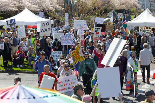 March 28, 2026, Salem, Oregon, USA: An estimate crowd of 5 to 7 thousand protestors gathered for the third No Kings rally on the Capitol Mall, in Salem, Ore. on Saturday Mar. 28, 2026.It was one of several thousand protests across the United States against the Trump administration. Salem USA - ZUMAg275 20260328_znp_g275_003 Copyright: xTimothyxJ.xGonzalezx