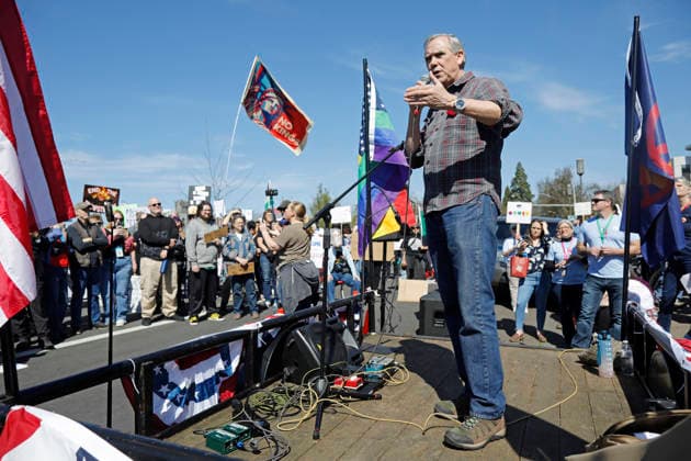 March 28, 2026, Salem, Oregon, USA: Oregon Democratic Senator JEFF MERKLEY speaks during the third No Kings rally on the Capitol Mall, in Salem, Ore. on Saturday Mar. 28, 2026. An estimate crowd of 5 to 7 thousand protestors took part of one of several thousand protests across the United States against the Trump administration. Salem USA - ZUMAg275 20260328_znp_g275_007 Copyright: xTimothyxJ.xGonzalezx