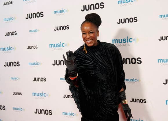 March 28, 2026, Hamilton, On, CAN: Tanika Charles, nominated for Traditional R&B Soul Recording of the Year, on the red carpet at the 2026 Juno Awards Gala in Hamilton, Saturday, March 28, 2026. Hamilton CAN  - ZUMAc35_ 20260328_zaf_c35_091 Copyright: xPeterxPowerx