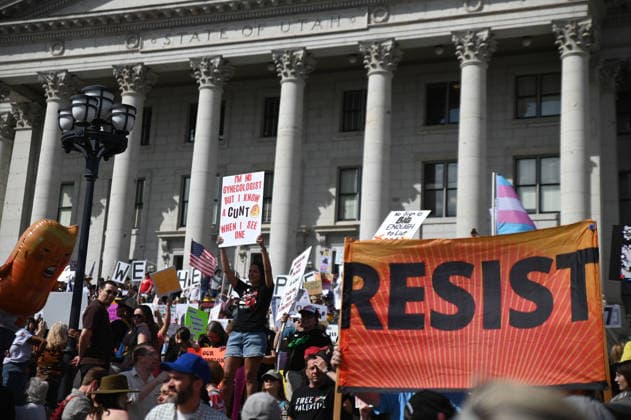 March 28, 2026, Salt Lake City, Utah, United States of America: Protesters gather in downtown Salt Lake City for the No Kings Protest. Marching through the streets the protesters ended the march at the state capitol. Salt Lake City United States of America - ZUMAk176 20260328_zip_k176_025 Copyright: xMadeleinexKellyx