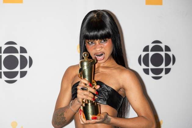 March 28, 2026, Hamilton, On, Canada: SadBoi poses for photos after winning Rap Album EP of the Year during the 2026 Juno Awards Gala in Hamilton, Saturday, March 28, 2026. Hamilton Canada  - ZUMAc35_ 20260328_zaf_c35_187 Copyright: xNickxIwanyshynx