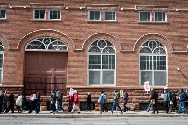 No Tyrants rally in Toronto, Canada - 28 Mar 2026 Protesters and attendees march together northbound on University Avenue in Toronto for the ‘No Tyrants’ rally held in Toronto. Hundreds of demonstrators gathered in Toronto on Saturday for the No Tyrants rally, the name used in countries with constitutional monarchies for the broader No Kings movement opposing U.S. President Donald Trump. Organized in part by Democrats Abroad, the event drew a large crowd that included many self-identified American citizens living in Canada. Marchers sang and carried signs as they walked through downtown Toronto streets near the U.S. Consulate. The Toronto action was part of a global day of protest, with more than 3,100 events organized across all 50 Copyright: xStaceyxNewmanx xSOPAxImagesx StaceyNewman-8514