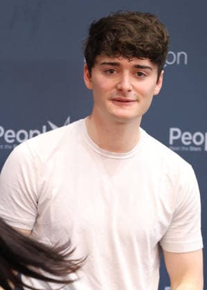 Exclusive Noah Schnapp at the SFM9 Stranger Things Cult Series Convention at the Villepinte Exhibition Center on March 28, 2026 Denis Guignbourg Bestimage Exclusive For Germany call for price SFM9 Stranger Things Cult Series Convention at the Villepinte Exhibition Center on March 28, 2026 Paris France  Copyright: xDenisxGuignebourgx xBestimagexDenisxGuignebourgx xBestimagex