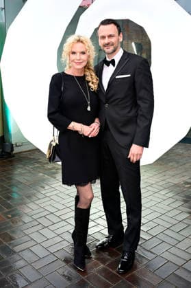 Victoria Herrmann mit Ehemann David Böthig bei der 9. Windflüchter Charity Gala 2026 zu Gunsten der Stiftung Betroffen˜ im Störtebeker Brauquartier. Stralsund, 28.03.2026