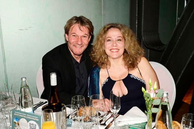 Thure Riefenstein mit Ehefrau Patricia Lueger bei der 9. Windflüchter Charity Gala 2026 zu Gunsten der Stiftung Betroffen˜ im Störtebeker Brauquartier. Stralsund, 28.03.2026