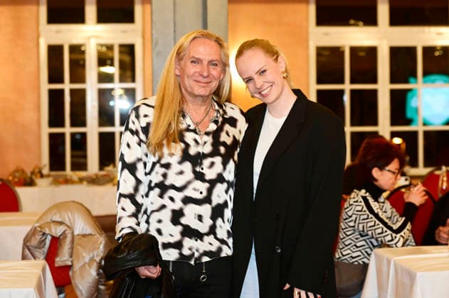 Uwe Hassbecker und Clara Lösel bei der 9. Windflüchter Charity Gala 2026 zu Gunsten der Stiftung Betroffen˜ im Störtebeker Brauquartier. Stralsund, 28.03.2026