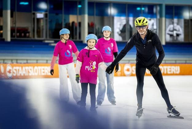 HEERENVEEN - Mila and Prince Bernhard on the Thialf ice rink during the kick-off of the tenth edition of De Hollandse 100. The duathlon is held annually to raise money for scientific research into the nature and treatment of lymphoma. KOEN VAN WEEL ANP netherlands out - belgium out  Copyright: xx x554651250x originalFilename: 554651250.jpg