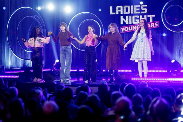 Stand-up Comedienne Elli Lizz, Comedienne Emilia Suchlich; Comedienne Negah Amiri als Moderatorin, Komikerin Maja Stinnen und Poetin Mia Heuse bei der ARD Show Ladies Night Youngstars , der einzigen Comedy- und Kabarettshow mit rein weiblicher Besetzung im deutschsprachigen Fernsehen. Köln, 25.03.2026 NRW Deutschland Copyright: xChristophxHardtx