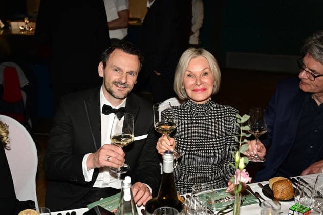 David Böthig und Ulrike Escher bei der 9. Windflüchter Charity Gala 2026 zu Gunsten der Stiftung Betroffen˜ im Störtebeker Brauquartier. Stralsund, 28.03.2026 Copyright: xMatthiasxWehnertx