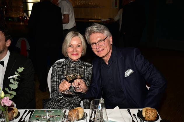 Peter Escher mit Ehefrau Ulrike bei der 9. Windflüchter Charity Gala 2026 zu Gunsten der Stiftung Betroffen˜ im Störtebeker Brauquartier. Stralsund, 28.03.2026 Copyright: xMatthiasxWehnertx