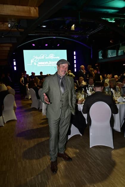 Till Demtroeder bei der 9. Windflüchter Charity Gala 2026 zu Gunsten der Stiftung Betroffen˜ im Störtebeker Brauquartier. Stralsund, 28.03.2026 Copyright: xMatthiasxWehnertx