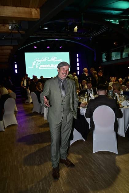 Till Demtroeder bei der 9. Windflüchter Charity Gala 2026 zu Gunsten der Stiftung Betroffen˜ im Störtebeker Brauquartier. Stralsund, 28.03.2026 Copyright: xMatthiasxWehnertx