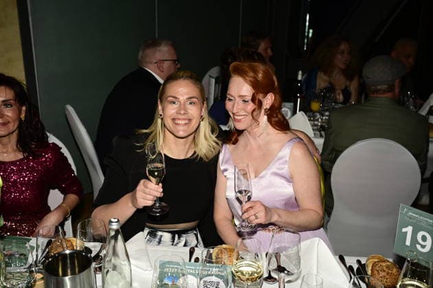 Christiane Reppe und Bianca Graubner bei der 9. Windflüchter Charity Gala 2026 zu Gunsten der Stiftung Betroffen˜ im Störtebeker Brauquartier. Stralsund, 28.03.2026 Copyright: xMatthiasxWehnertx