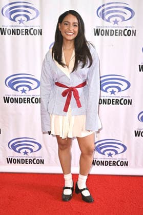 Coral Pena beim Photocall zur Apple TV+ Serie For All Mankind auf der WonderCon 2026 im Anaheim Convention Center. Anaheim, 28.03.2026