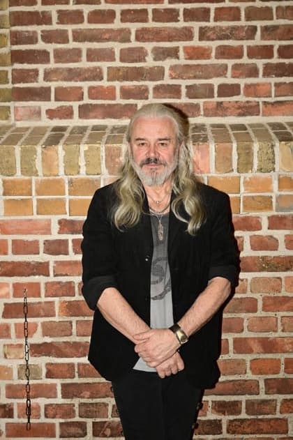 Hans-Jürgen Jäcky Reznicek bei der 9. Windflüchter Charity Gala 2026 zu Gunsten der Stiftung Betroffen˜ im Störtebeker Brauquartier. Stralsund, 28.03.2026 Copyright: xMatthiasxWehnertx