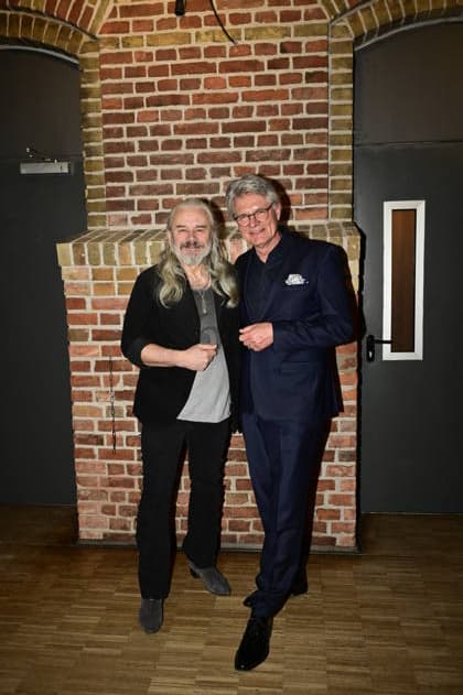 Hans-Jürgen Jäcky Reznicek und Peter Escher bei der 9. Windflüchter Charity Gala 2026 zu Gunsten der Stiftung Betroffen˜ im Störtebeker Brauquartier. Stralsund, 28.03.2026 Copyright: xMatthiasxWehnertx