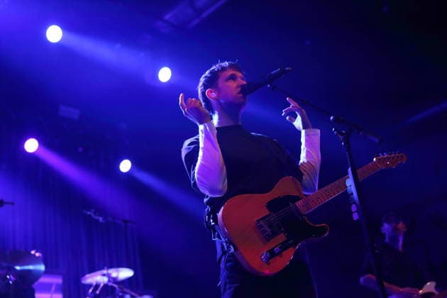 Manuel Bittorf alias Betterov bei einem Konzert im Huxleys Neue Welt in Berlin, 29. März 2026. Betterov Konzert Berlin