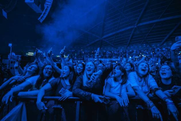 Music Concert - OLLY - TUTTA VITA TOUR 2025-2026 Fans Supporters of Olly during OLLY - TUTTA VITA TOUR 2025-2026, Music Concert in Eboli (SA), Italy, March 29 2026 Eboli (SA) Palasele Italy Copyright: xAlfonsoxMariaxSalsanox xLiveMediax LPM_2369421