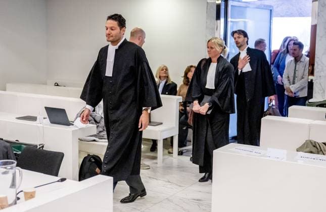 AMSTERDAM - Lawyer Bernard Sprenger and Lawyer Sebas Diekstra. The appeal in the sexual assault case against Ali B continues at the Amsterdam Court of Appeal. The artist will have the last word on the third day of the hearing. On appeal, the Public Prosecution Service is demanding a 2.5-year prison sentence against him for two rapes and one sexual assault. ROBIN UTRECHT ANP netherlands out - belgium out  Copyright: xx x554715507x originalFilename: 554715507.jpg