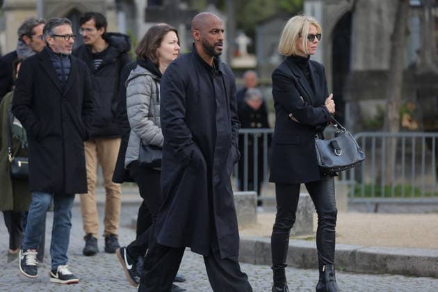 Isabelle Mergault Funeral At Pere Lachaise - Paris Stomy Bugsy, Sylvie Tellier during the funeral of Isabelle Mergault for a secular ceremony beneath the dome of Père-Lachaise Cemetery in Paris, France on Monday, March 30, 2026 before she is laid to rest at Montmartre Cemetery. Isabelle Mergault actress, director and columnist’ died at the age of 67. Photo by Nasser Berzane ABACAPRESS.COM Paris France  Copyright: xBerzanexNasser ABACAx