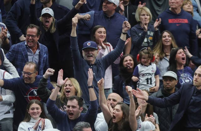 WASHINGTON, D.C. - MARCH 29: Bill Murray seen at the University of Connecticut vs Duke Blue Devils Men™s NCAA basketball Tournament - Elite Eight on March 29, 2026 at Capital One Arena in Washington, D.C.. Copyright: xmpi34 MediaPunchx