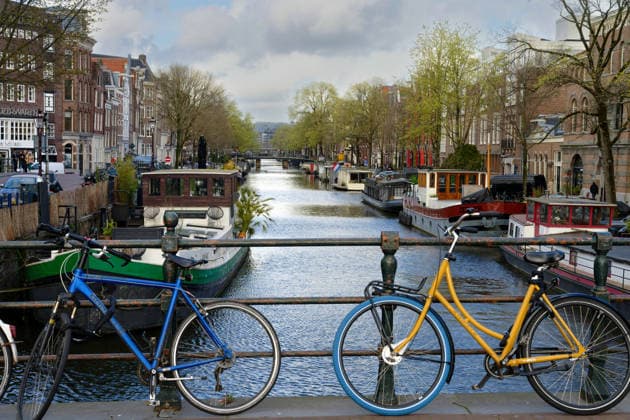 Kunst Malerei ArchitekturTourismus 22.-26.03.2026 Amsterdam Niederlande Holland Jordaan Prinzengracht - Fahrräder Hausboote Foto Eberhard Thonfeld Amsterdam NED *** Art Painting ArchitectureTourism 22 26 03 2026 Amsterdam Netherlands Holland Jordaan Prinzengracht Bicycles Houseboats Photo Eberhard Thonfeld Amsterdam NED