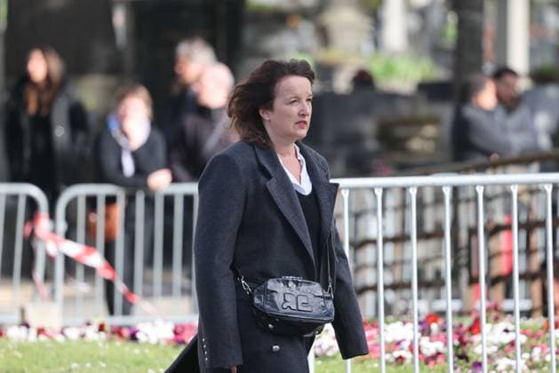 Paris, France le 30 mars 2026 - Funerailles de l actrice et realisatrice francaise Isabelle Mergault au cimetiere Pere-Lachaise - Funeral of French actress and director Isabelle Mergault at the Pere-Lachaise cemetery Ici Anne Roumanoff  Copyright: xSebastienxTOUBONx