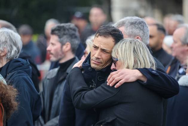 Paris, France le 30 mars 2026 - Funerailles de l actrice et realisatrice francaise Isabelle Mergault au cimetiere Pere-Lachaise - Funeral of French actress and director Isabelle Mergault at the Pere-Lachaise cemetery Ici Steevy Boulay, Christine Bravo  Copyright: xSebastienxTOUBONx