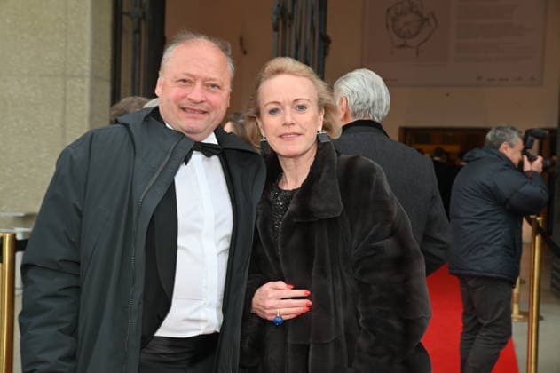 Alexandra Graski Hoffmann, Kunstmesse Veranstalterin, mit Begleitung, Das Rheingold, Premiere, Osterfestspiele, Salzburg, 2026, Manfred Siebinger