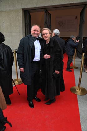 Alexandra Graski Hoffmann, Kunstmesse Veranstalterin, mit Begleitung, Das Rheingold, Premiere, Osterfestspiele, Salzburg, 2026, Manfred Siebinger
