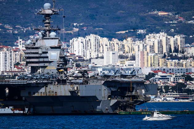Split, 300326. The aircraft carrier of the 6th Fleet of the United States Navy, USS Gerald R. Ford, is anchored in the Split waters in front of the ferry port. Photo: Tom Dubravec CROPIX Split CROATIA Copyright: xxTomxDubravecx nosac_aviona_uss8-300326
