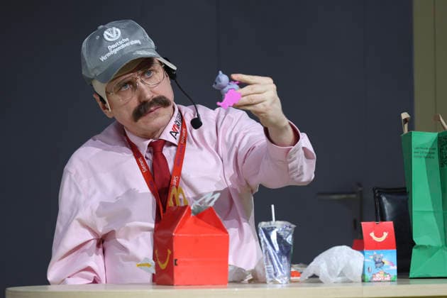 Lars Eidinger bei der Probe des Theaterstück DER GEIZIGE von Moliere, Regie Thomas_Ostermeier in der Schaubühne am Lehniner Platz am 30.03.26 in Berlin. Der Geizige - Schaubühne Berlin