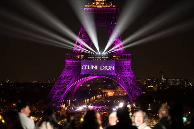 Entertainment Bilder des Tages #2 Eiffel Tower Lights Up For Celine Dion - Paris This photograph shows the Eiffel Tower illuminated to celebrate the 58th Birthday of Canadian singer Celine Dion, in Paris, on March 30, 2026. To celebrate her 58th birthday, Celine Dion announced on the evening of March 30, 2026, a series of ten concerts in September and October in Paris, officially marking her return after six years away from the stage. Photo by Florian Poitout ABACAPRESS.COm New York City United States  Copyright: xPoitoutxFlorian ABACAx