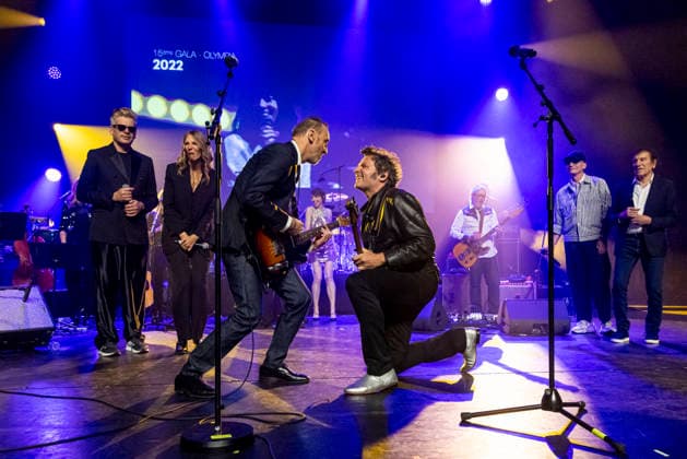 Pierre Souchon and M on stage at the gala evening for the Alzheimers Research Foundation Paris 2026 at the Olympia on March 30, 2026 Borde Rindoff Bestimage Gala evening for the Alzheimers Research Foundation Paris 2026 at the Olympia on March 30, 2026 Paris France  Copyright: xRINDOFF-BORDEx xBESTIMAGExRINDOFF-BORDEx xBESTIMAGEx