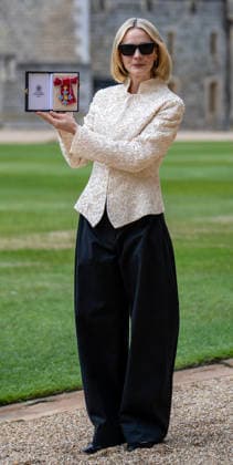 . 31 03 2026. Windsor, United Kingdom. Actress Carey Mulligan with her CBE after an Investiture at Windsor Castle, United Kingdom  xPoolx xi-Imagesx IIM-26674-0002