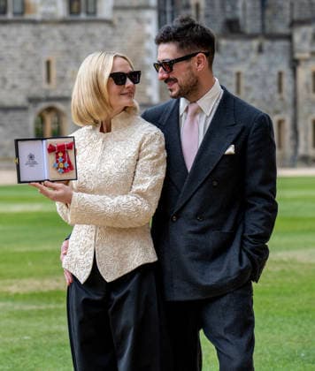 . 31 03 2026. Windsor, United Kingdom. Actress Carey Mulligan with her husband Marcus Mumford, after she received a CBE at an Investiture at Windsor Castle, United Kingdom  xPoolx xi-Imagesx IIM-26674-0010