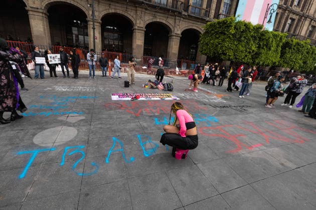 March 31, 2026, Mexico City, Mexico: Demonstration organized by the Libres y Combativas MX collective (Free and Combative Women MX) under the slogan: Trans and non-binary lives matter. The march moved from the Zocalo toward Plaza Tlaxcoaque and the Chabacano subway station, calling for the recognition of transfemicide, a comprehensive trans law, and access to rights including health, identity, education, work and housing. Mexico City Mexico  - ZUMAl178 20260331_znp_l178_014 Copyright: xCristianxLeyvax