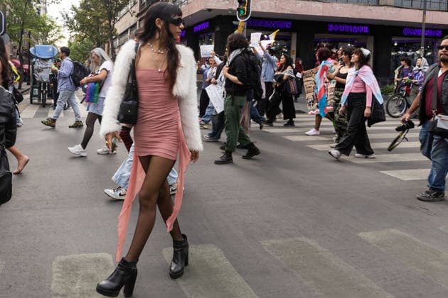 March 31, 2026, Mexico City, Mexico: Demonstration organized by the Libres y Combativas MX collective (Free and Combative Women MX) under the slogan: Trans and non-binary lives matter. The march moved from the Zocalo toward Plaza Tlaxcoaque and the Chabacano subway station, calling for the recognition of transfemicide, a comprehensive trans law, and access to rights including health, identity, education, work and housing. Mexico City Mexico - ZUMAl178 20260331_znp_l178_026 Copyright: xCristianxLeyvax