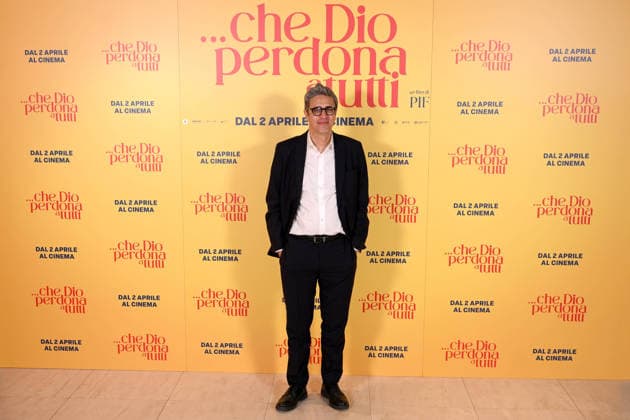 News - Photocall Che Dio perdona a tutti Pif (Pierfrancesco Diliberto) during Photocall Che Dio perdona a tutti , News in Rome, Italy, March 31 2026 Rome Cinema Barberini Italy Copyright: xMassimoxLanduccix xLiveMediax LPN_2371830