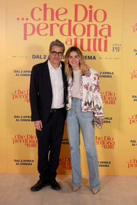 News - Photocall Che Dio perdona a tutti Pif (Pierfrancesco Diliberto) and Giusy Buscemi during Photocall Che Dio perdona a tutti , News in Rome, Italy, March 31 2026 Rome Cinema Barberini Italy Copyright: xMassimoxLanduccix xLiveMediax LPN_2371855