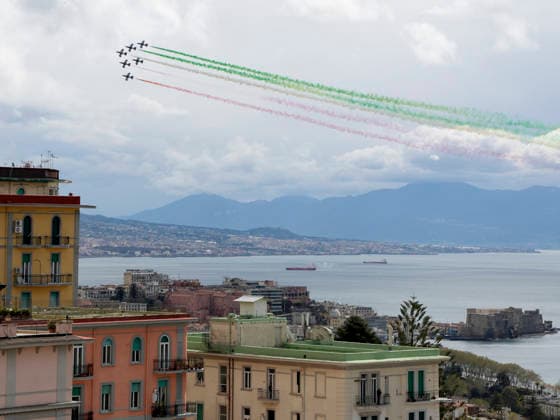 130th Anniversary of Italian Air Force Celebrated on Naples Seafront The Italian Air Force™s 130th anniversary: a ceremony was held on the Naples seafront, accompanied by the roar of the Frecce Tricolori as they flew over the cadets at the conclusion of the swearing-in and naming ceremony for the Italian Air Force™s Grifo VI intake. _BPH6144 Copyright: xAntonioxBalascox