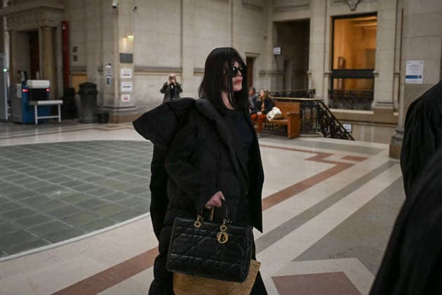 Isabelle Adjani at the Paris court of appeal in Paris FA French actress Isabelle Adjani arrives at the Paris court of appeal for a hearing in her appeal trial on charges of tax fraud and money laundering at the Palais de Justice in Paris on April 1, 2026. Photo by Firas Abdullah ABACAPRESS.COM Paris Ile-de-France France  Copyright: xAbdullahxFiras ABACAx
