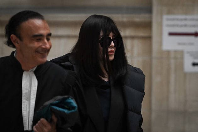 Isabelle Adjani at the Paris court of appeal in Paris FA French actress Isabelle Adjani arrives at the Paris court of appeal for a hearing in her appeal trial on charges of tax fraud and money laundering at the Palais de Justice in Paris on April 1, 2026. Photo by Firas Abdullah ABACAPRESS.COM Paris Ile-de-France France  Copyright: xAbdullahxFiras ABACAx