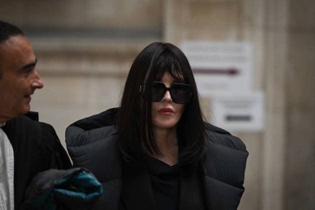 Isabelle Adjani at the Paris court of appeal in Paris FA French actress Isabelle Adjani arrives at the Paris court of appeal for a hearing in her appeal trial on charges of tax fraud and money laundering at the Palais de Justice in Paris on April 1, 2026. Photo by Firas Abdullah ABACAPRESS.COM Paris Ile-de-France France  Copyright: xAbdullahxFiras ABACAx